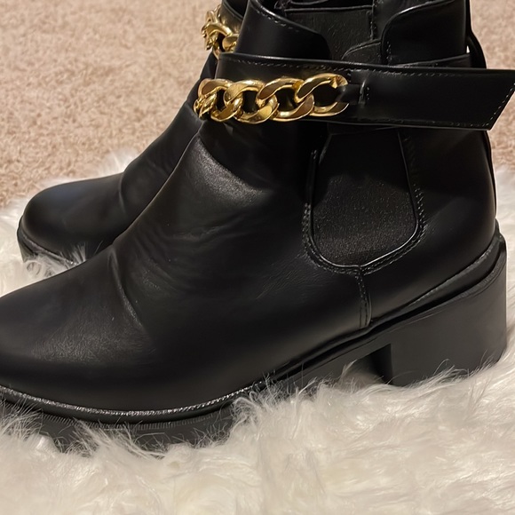 Black bootie - Picture 4 of 5